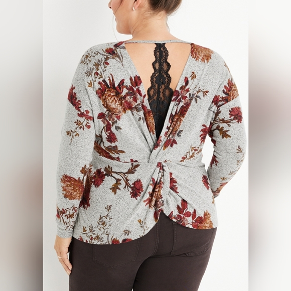 0X size New Maurices floral sweater twist back black lace - Picture 2 of 3